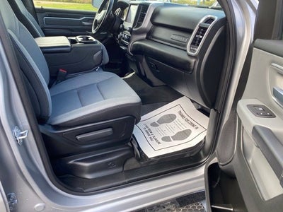 2022 RAM 1500 Big Horn Crew Cab 4x4 5'7" Box