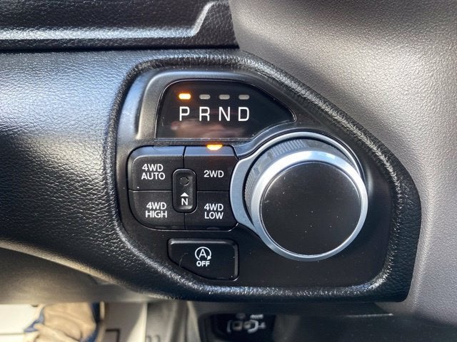 2022 RAM 1500 Big Horn Crew Cab 4x4 5'7" Box