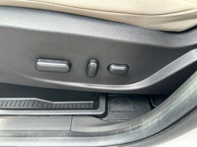 2019 Ford Escape Titanium 4WD