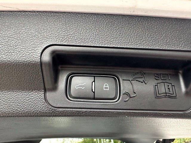 2022 Ford Explorer XLT 4WD
