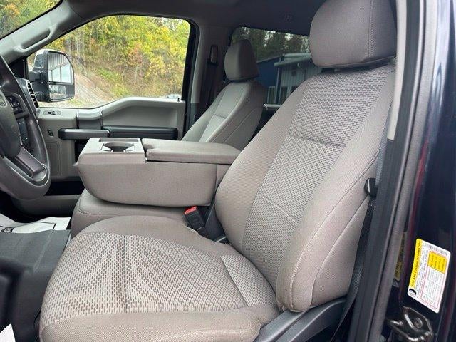 2022 Ford Super Duty F-250 SRW XLT 4WD Crew Cab 6.75' Box