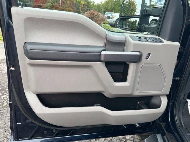 2022 Ford Super Duty F-250 SRW XLT 4WD Crew Cab 6.75' Box