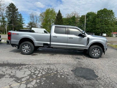2024 Ford Super Duty F-350 SRW LARIAT 4WD Crew Cab 6.75' Box