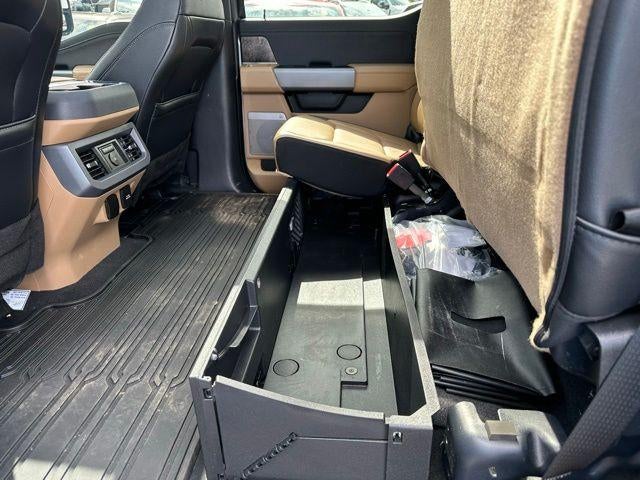 2024 Ford Super Duty F-350 SRW LARIAT 4WD Crew Cab 6.75' Box