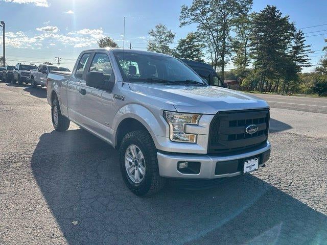 2015 Ford F-150 4WD SuperCab 6-1/2 Ft Box XL