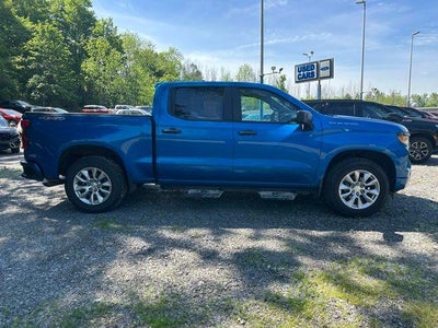 2022 Chevrolet Silverado 1500 Crew Cab Short Box 4-Wheel Drive Custom