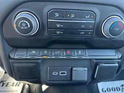 2022 Chevrolet Silverado 1500 Crew Cab Short Box 4-Wheel Drive Custom