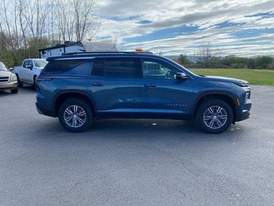 2025 Chevrolet Traverse LT w/1LT