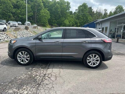 2022 Ford Edge Titanium AWD