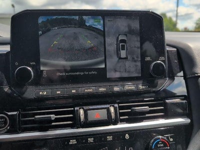 2024 Nissan Pathfinder SL 4WD